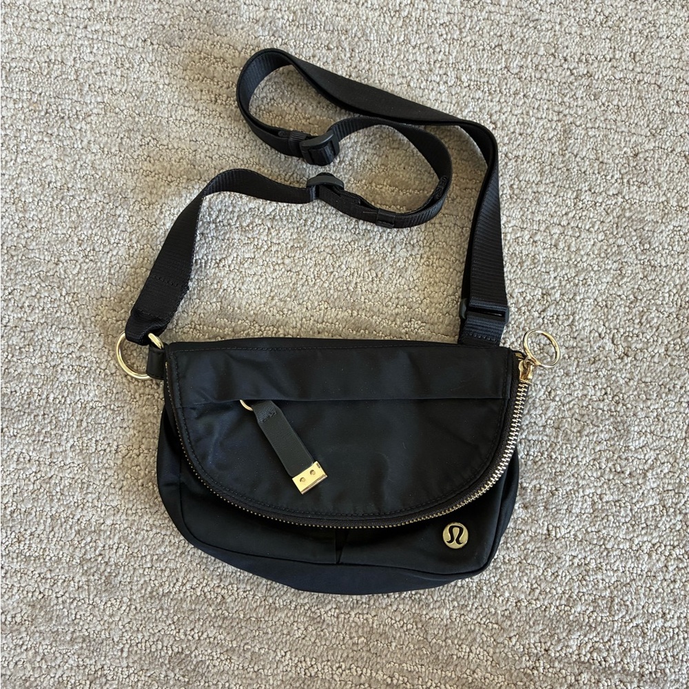 lululemon athletica Black Crossbody/Fannypack Bag with Gold Accents